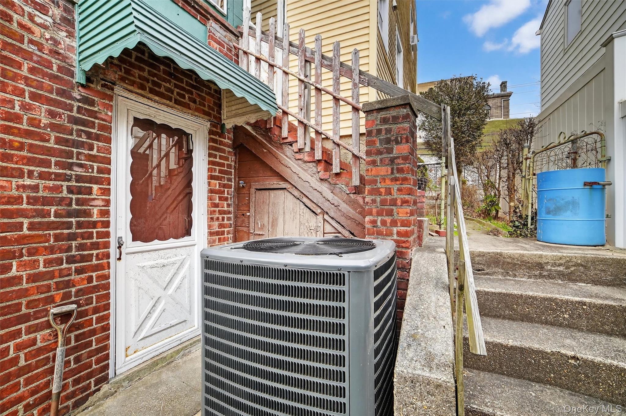 Single Family Hillview  Westchester County, NY 10704, MLS-979169-14