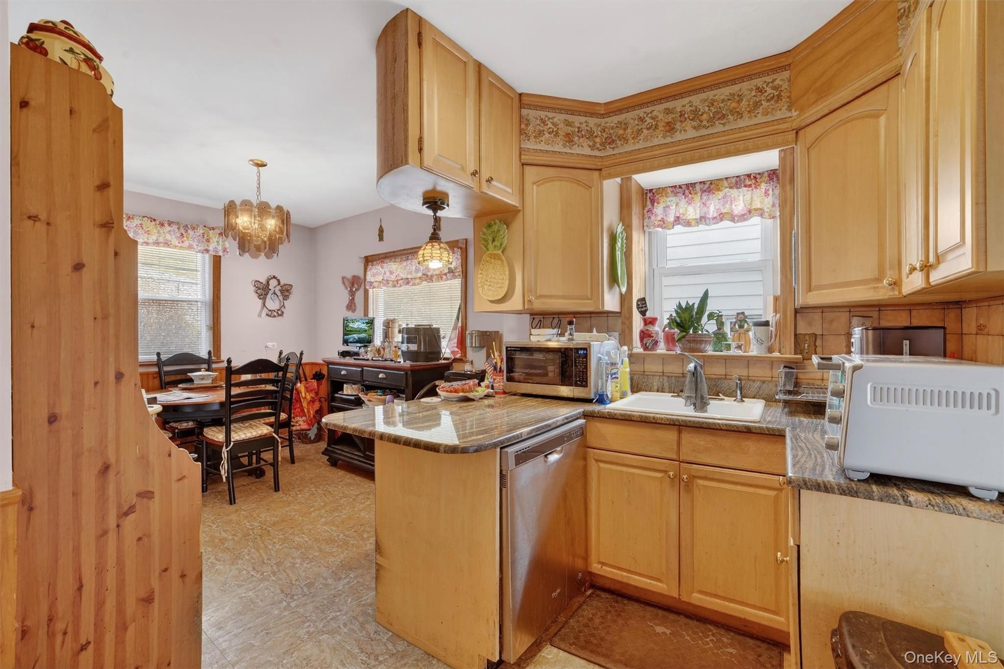 Single Family Hillview  Westchester County, NY 10704, MLS-979169-6