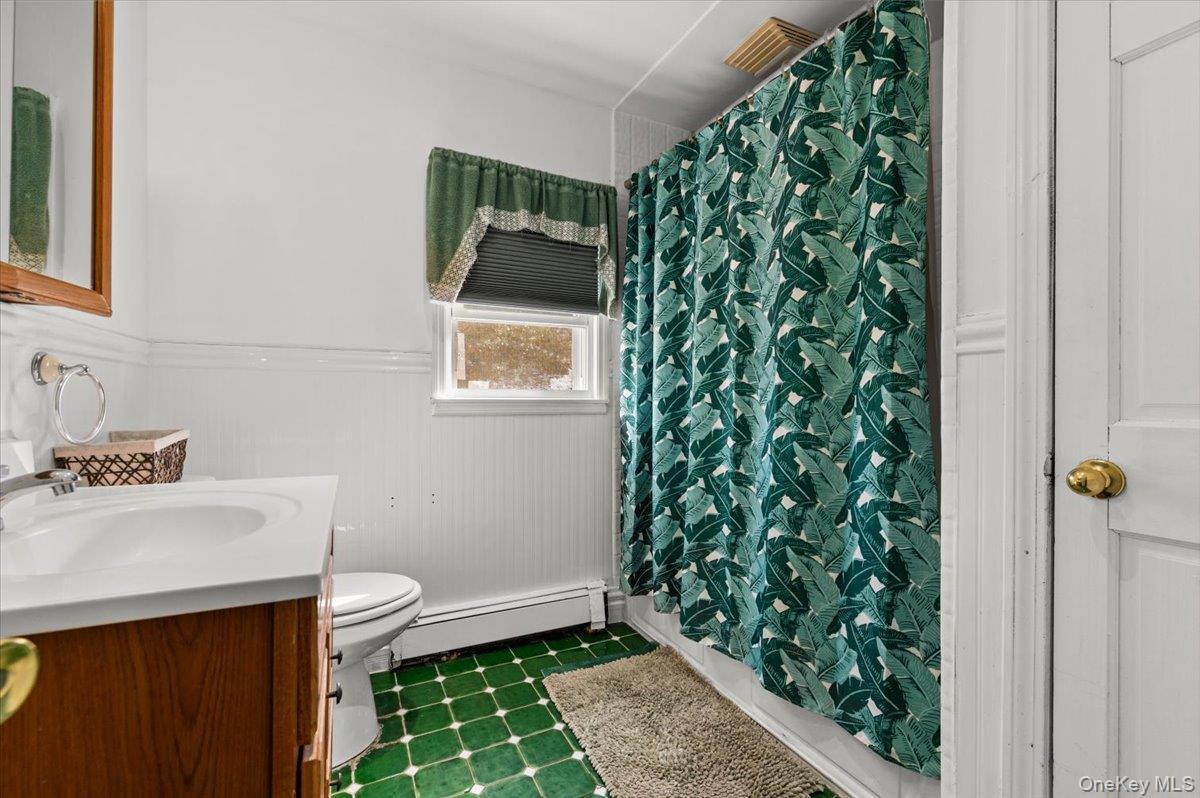 Single Family Lincoln  Suffolk County, NY 11716, MLS-979177-11