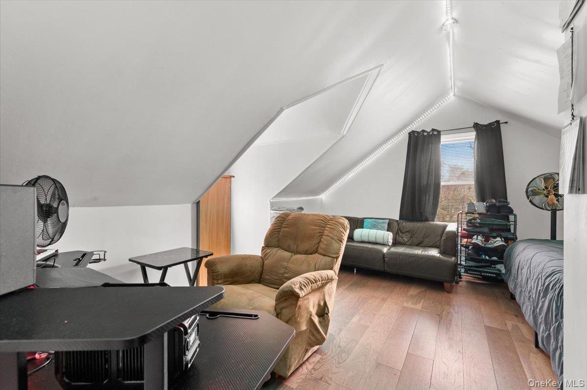 Single Family Lincoln  Suffolk County, NY 11716, MLS-979177-13