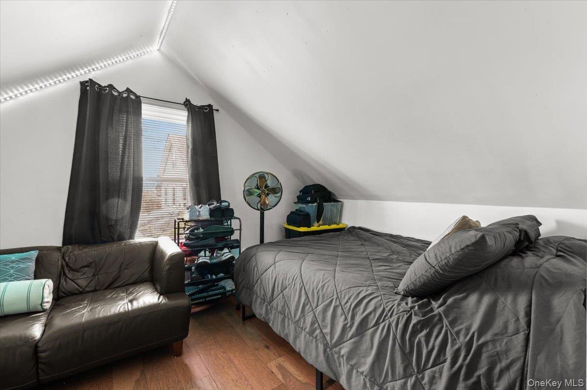 Single Family Lincoln  Suffolk County, NY 11716, MLS-979177-14