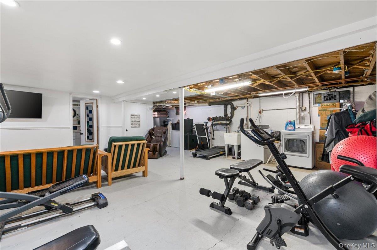 Single Family Lincoln  Suffolk County, NY 11716, MLS-979177-16