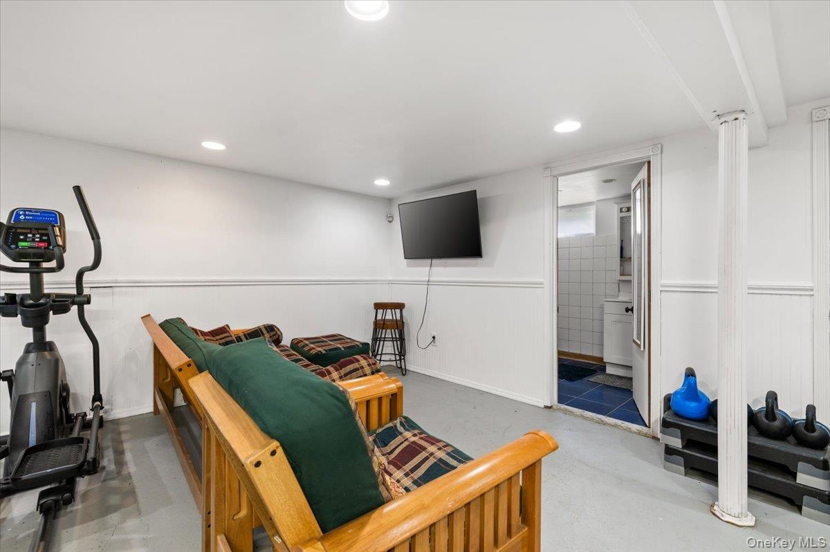 Single Family Lincoln  Suffolk County, NY 11716, MLS-979177-19