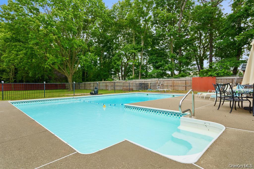 Single Family Lincoln  Suffolk County, NY 11716, MLS-979177-26