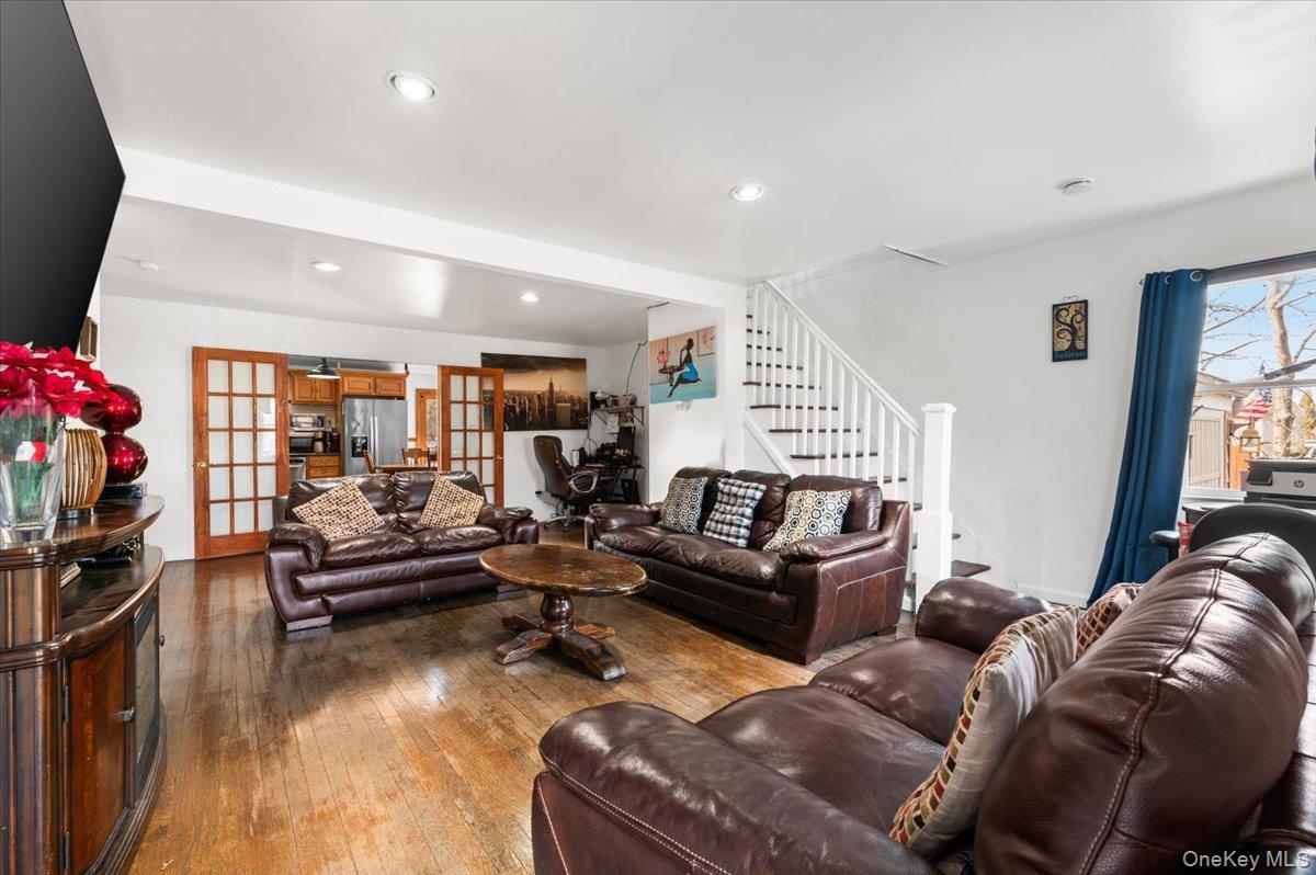 Single Family Lincoln  Suffolk County, NY 11716, MLS-979177-4