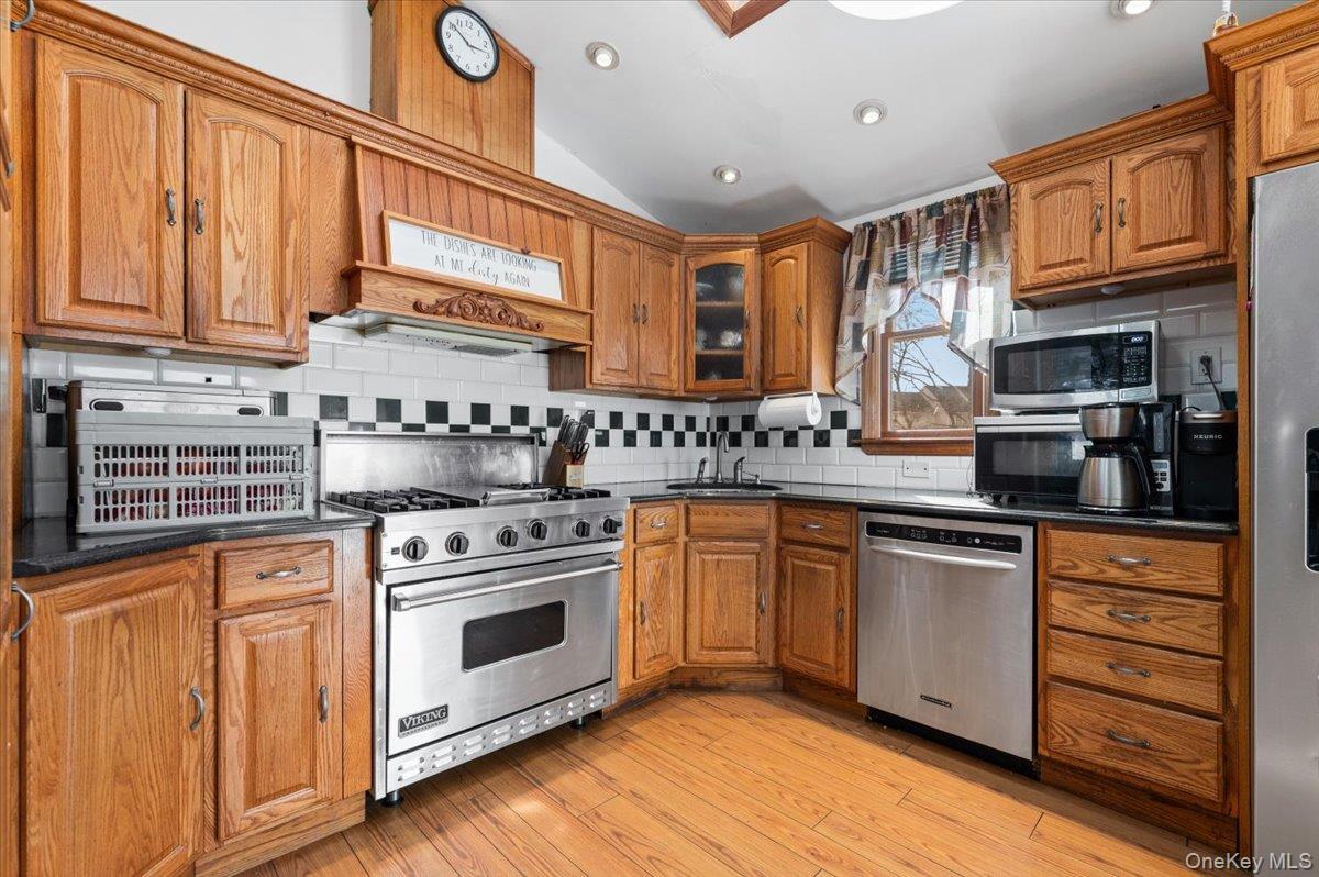 Single Family Lincoln  Suffolk County, NY 11716, MLS-979177-7