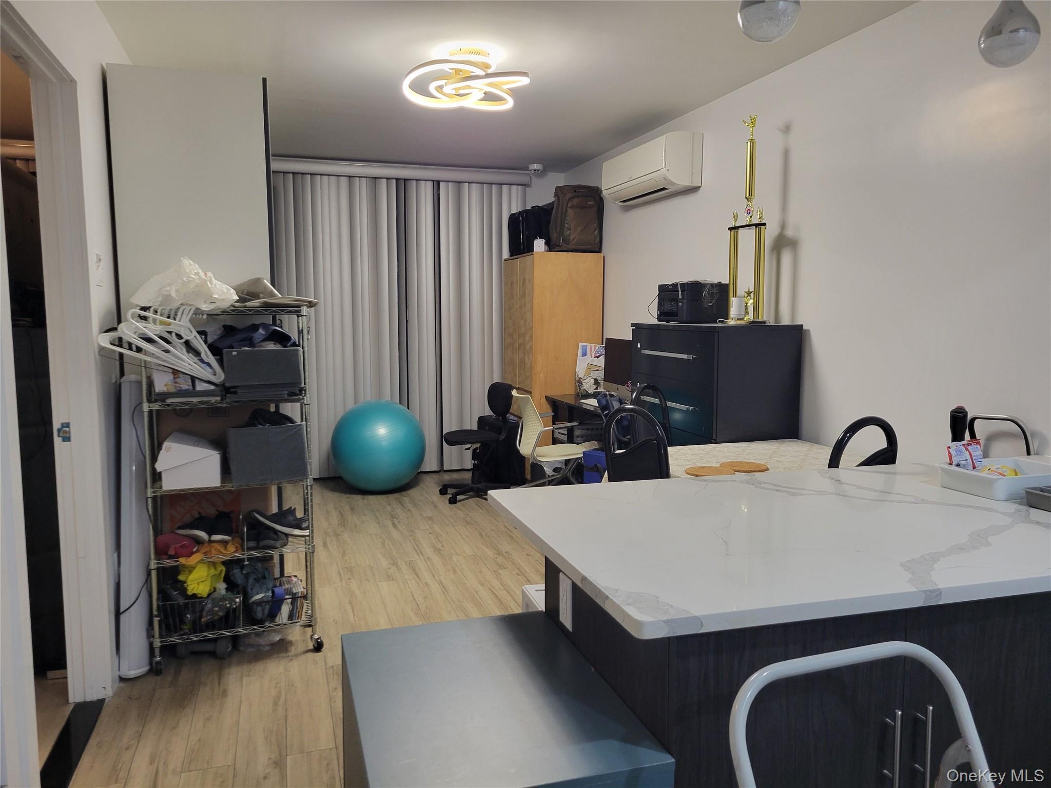 Condo Queens  Queens, NY 11377, MLS-979180-4