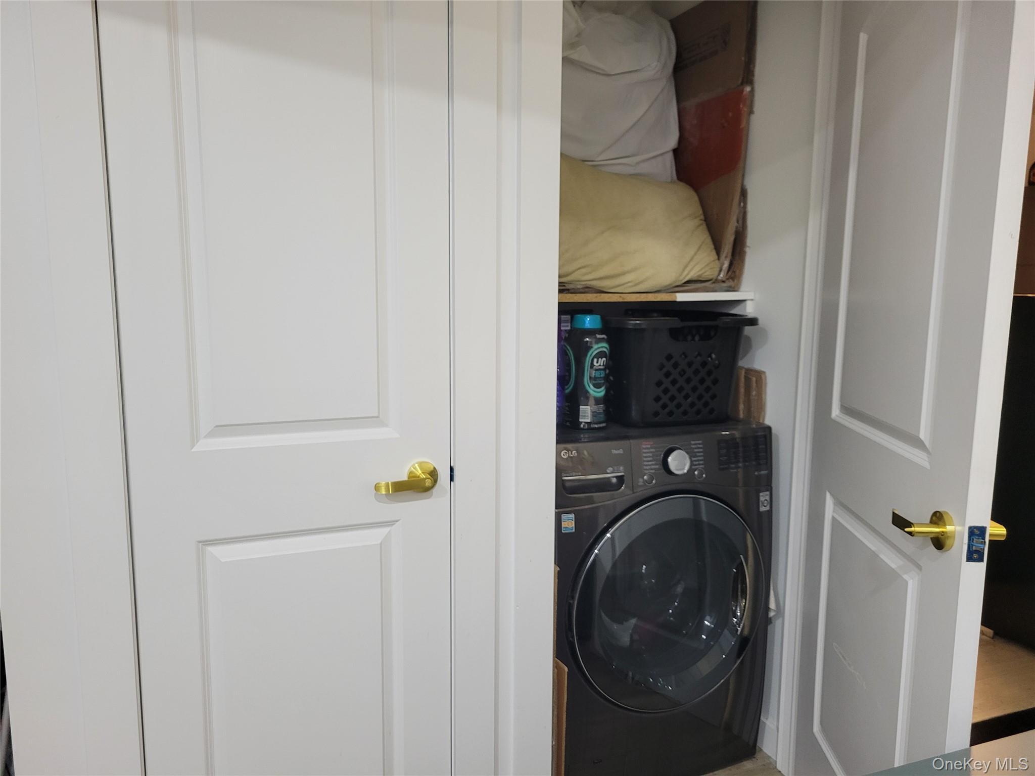 Condo Queens  Queens, NY 11377, MLS-979180-7