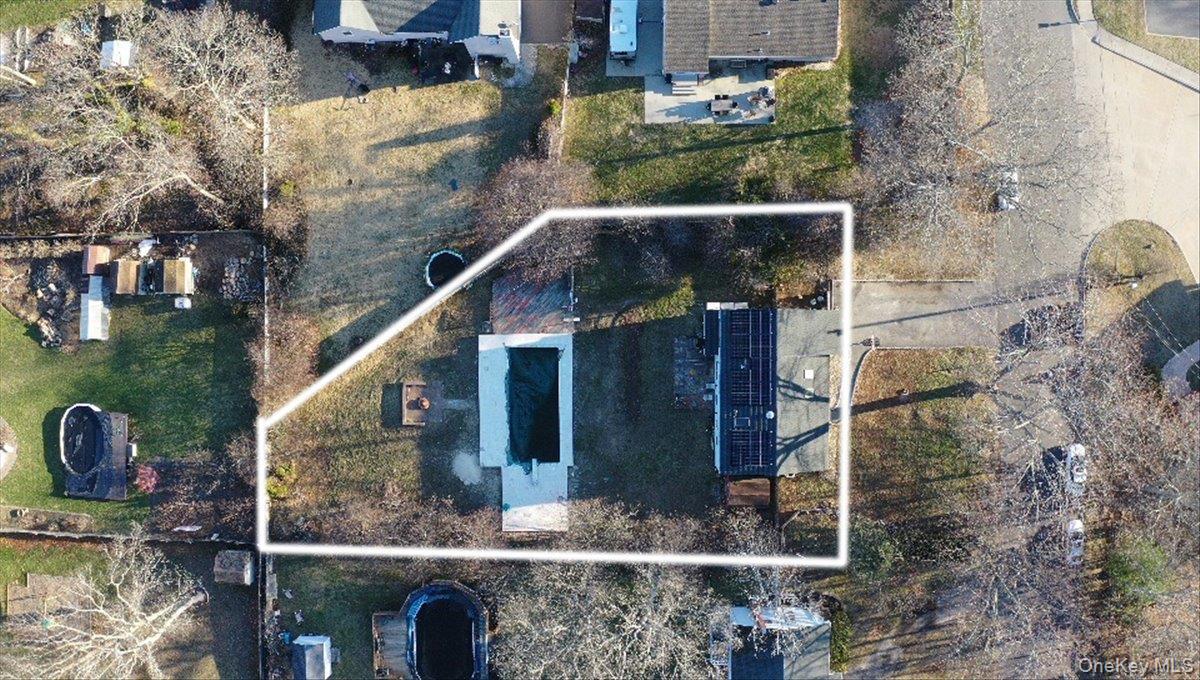 Single Family Lockwood  Suffolk County, NY 11967, MLS-979189-19