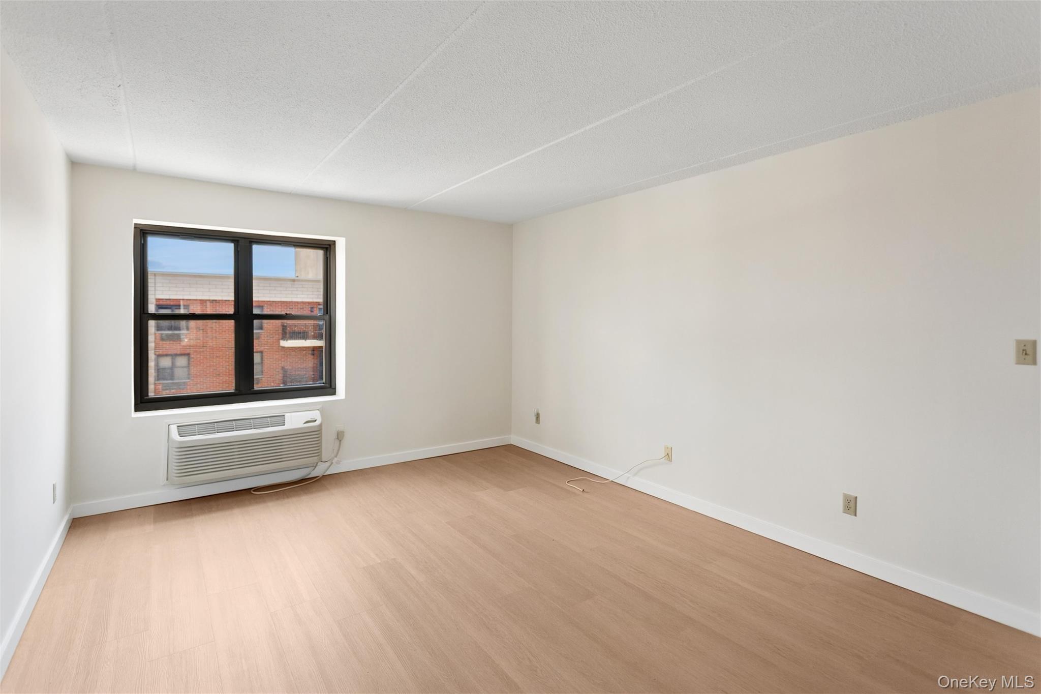 Condo Broadway  Nassau County, NY 11561, MLS-979204-19