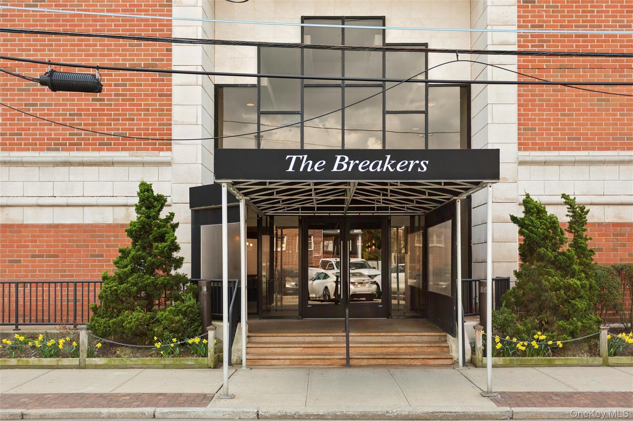 Condo Broadway  Nassau County, NY 11561, MLS-979204-2