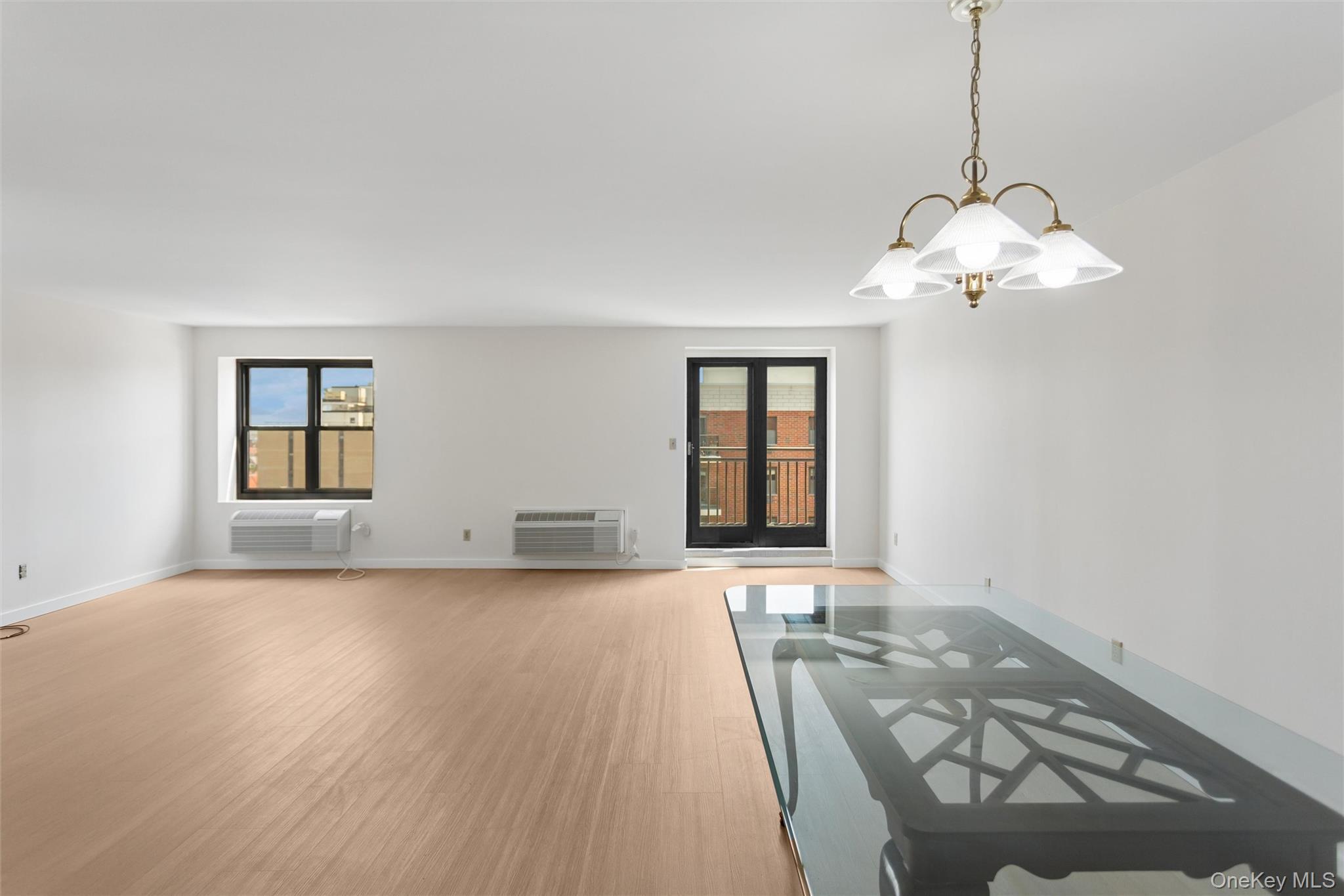 Condo Broadway  Nassau County, NY 11561, MLS-979204-21