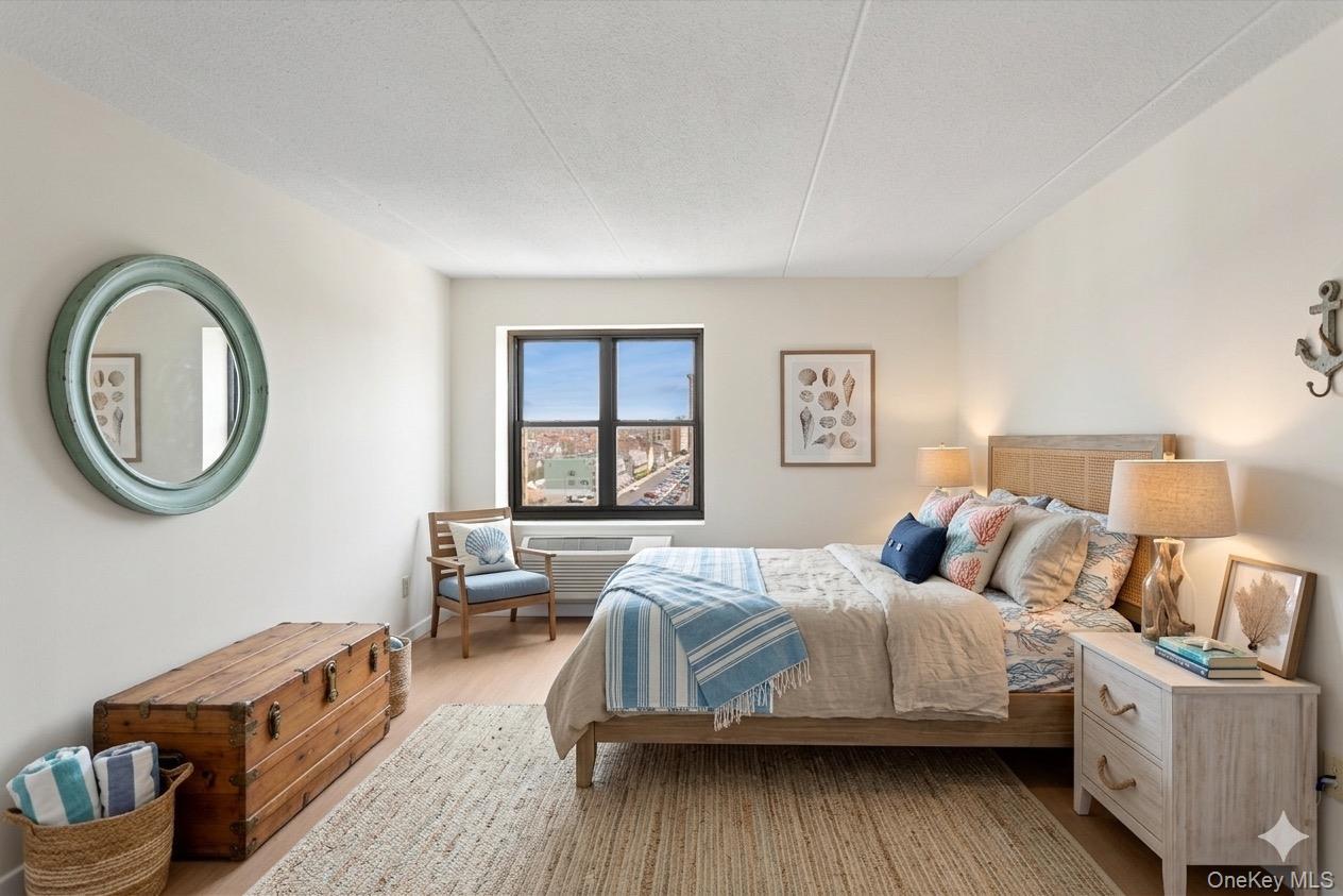 Condo Broadway  Nassau County, NY 11561, MLS-979204-23