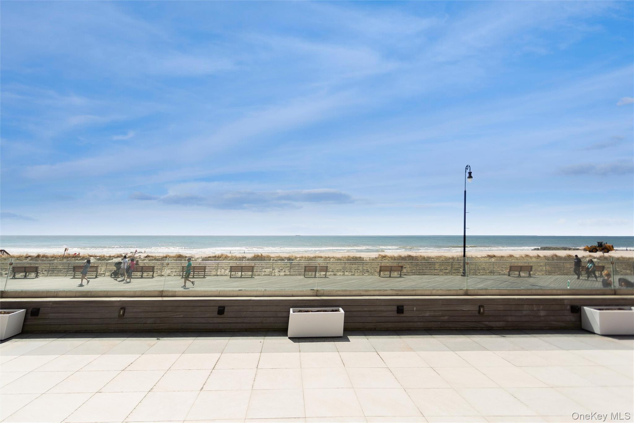 Condo Broadway  Nassau County, NY 11561, MLS-979204-30