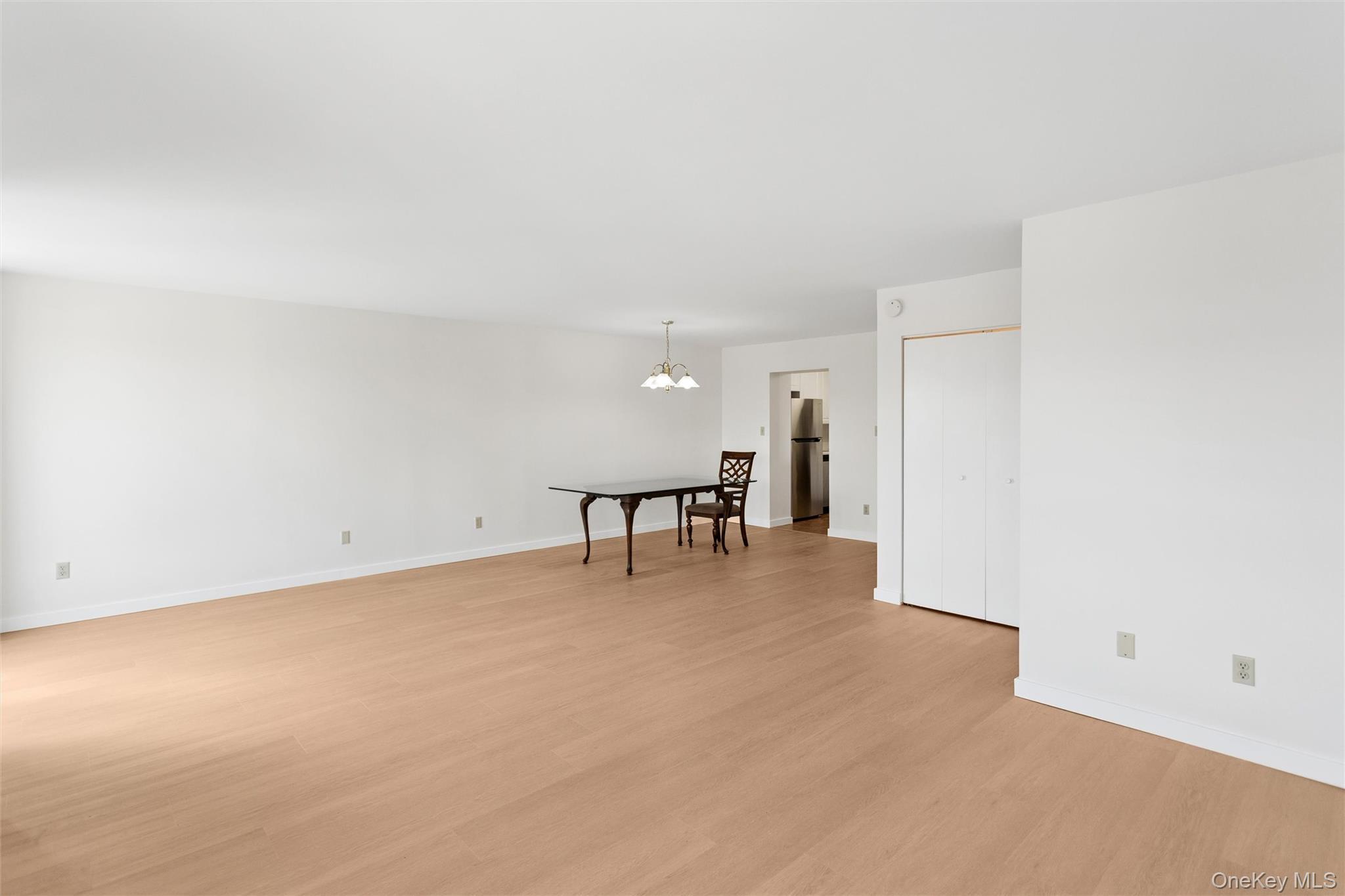 Condo Broadway  Nassau County, NY 11561, MLS-979204-40