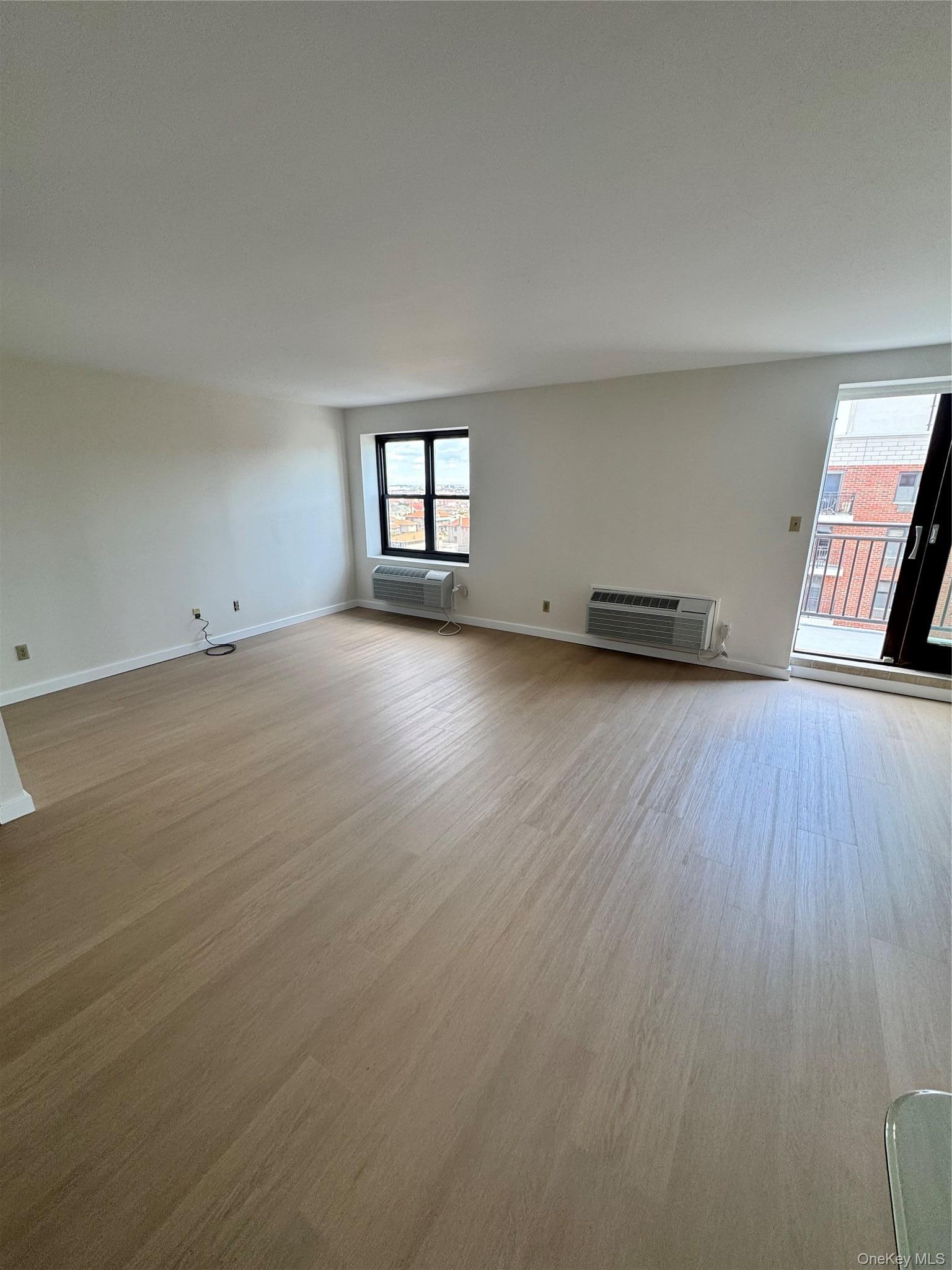 Condo Broadway  Nassau County, NY 11561, MLS-979204-41