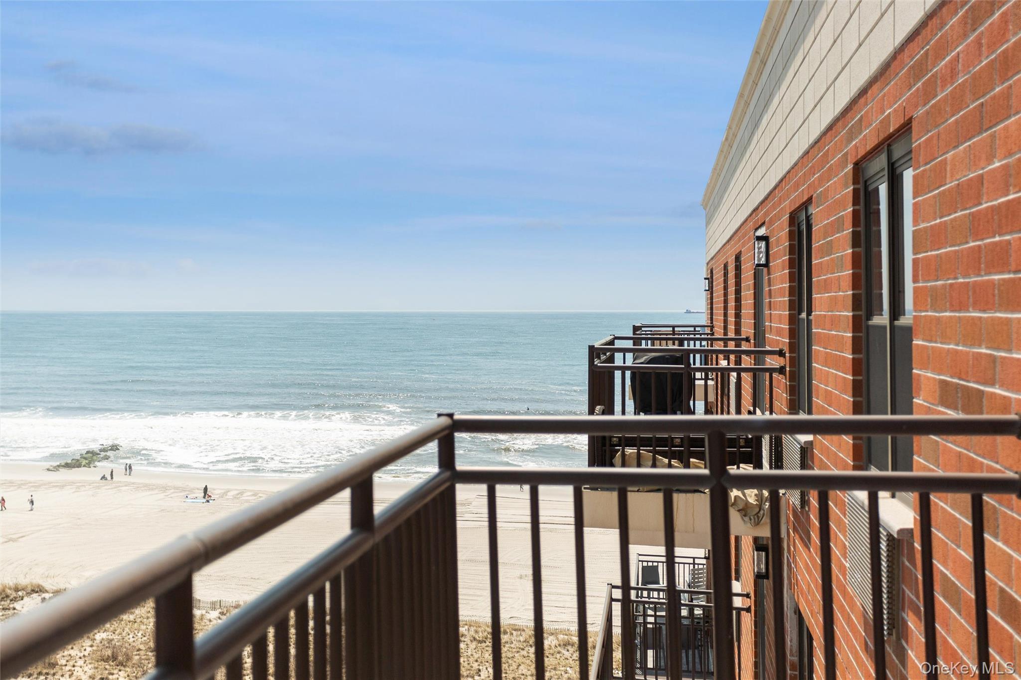 Condo Broadway  Nassau County, NY 11561, MLS-979204-9