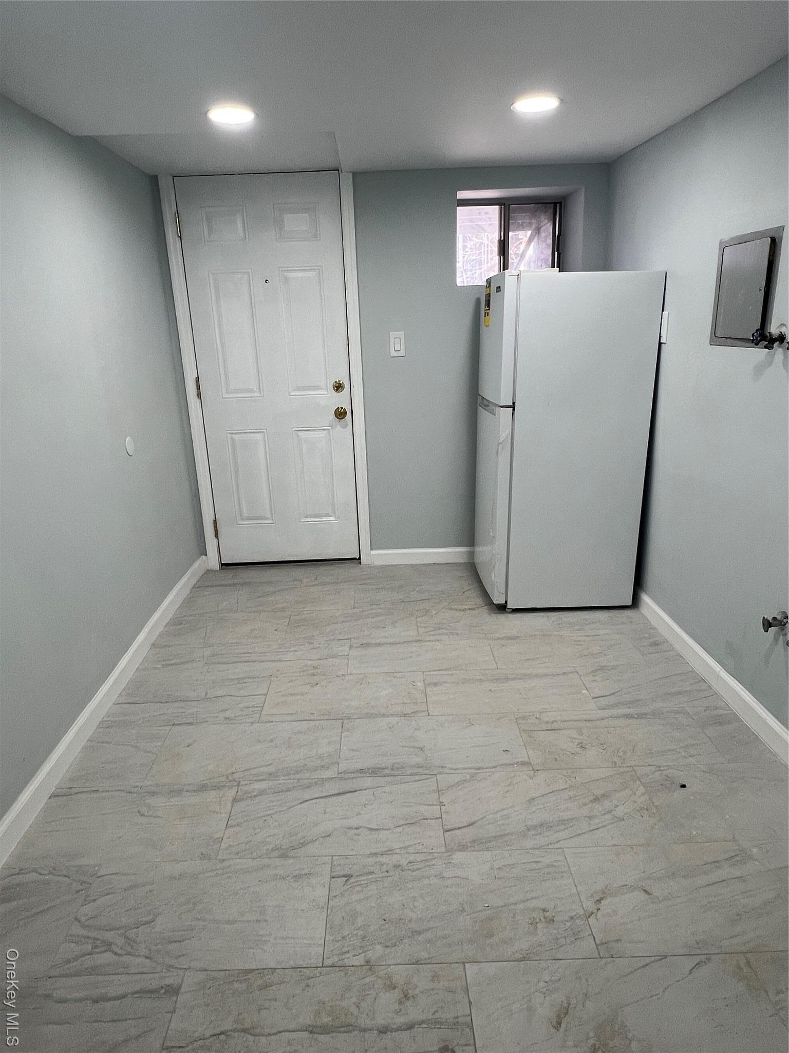Single Family Leslie  Queens, NY 11434, MLS-979258-16