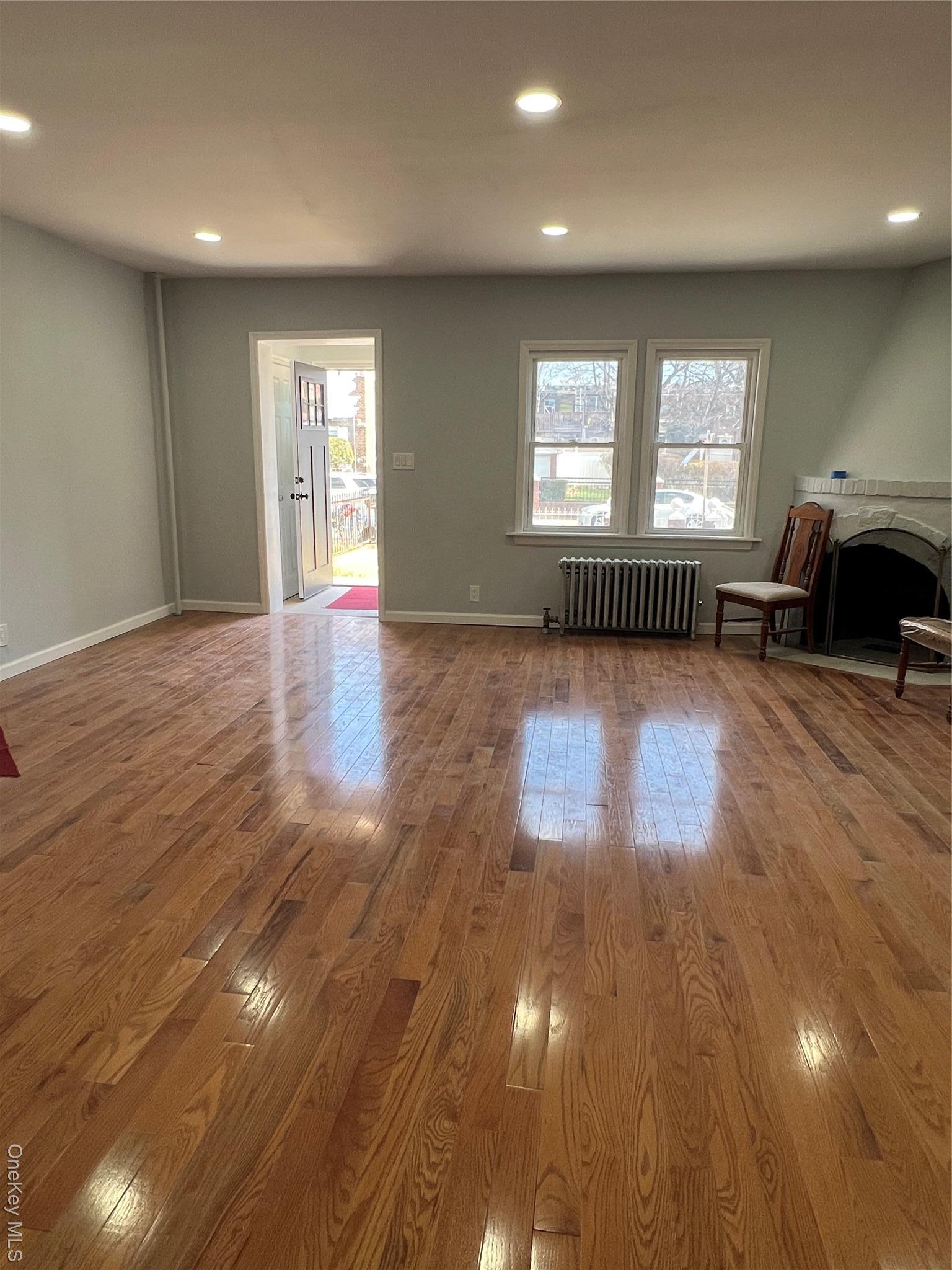 Single Family Leslie  Queens, NY 11434, MLS-979258-5