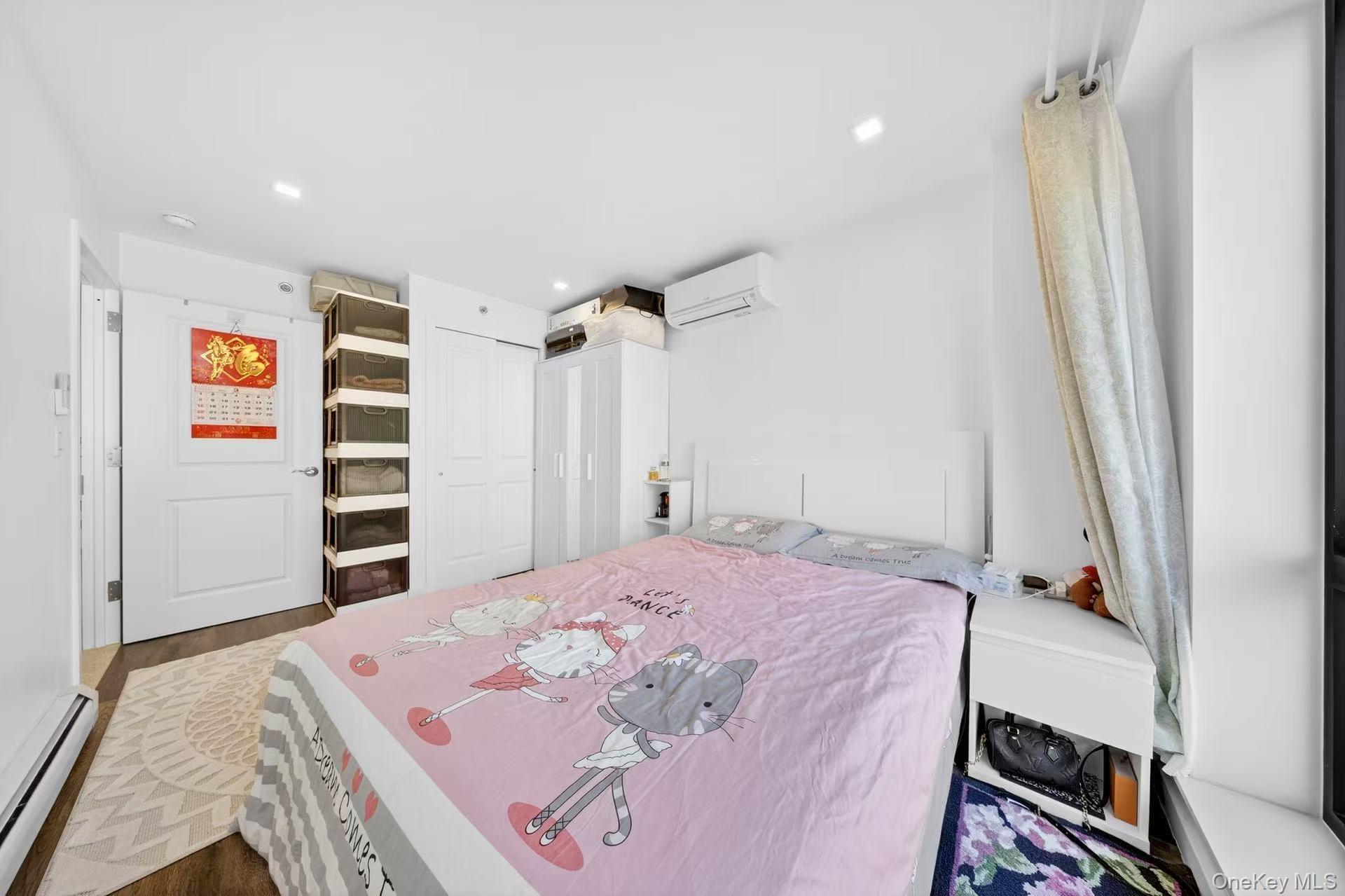 Condo 41st Ave  Queens, NY 11355, MLS-979269-13