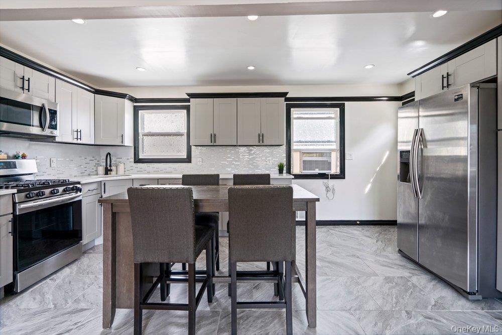 Single Family 38 Th  Suffolk County, NY 11757, MLS-979284-7