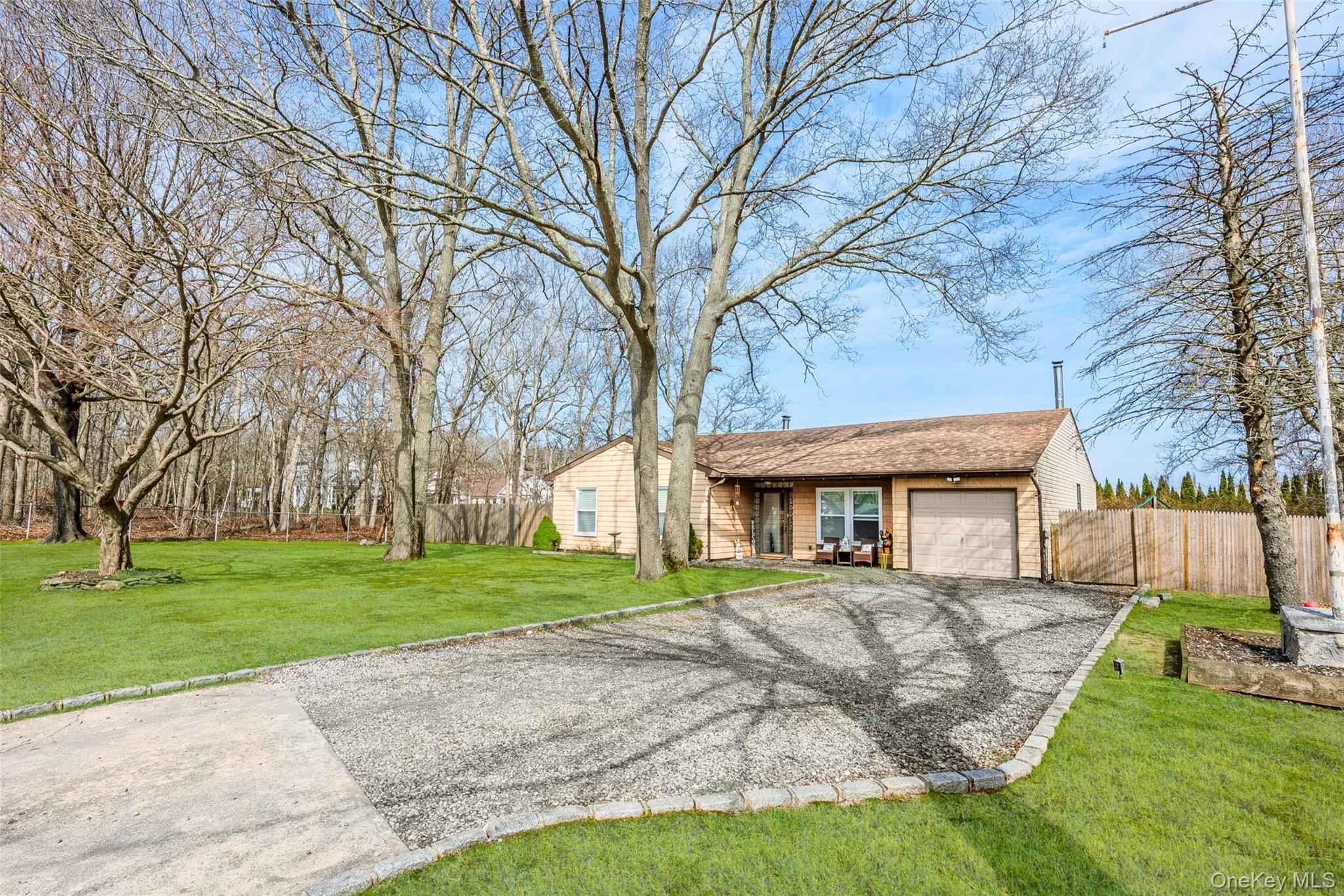 Single Family Timber Trail  Suffolk County, NY 11763, MLS-979295-34