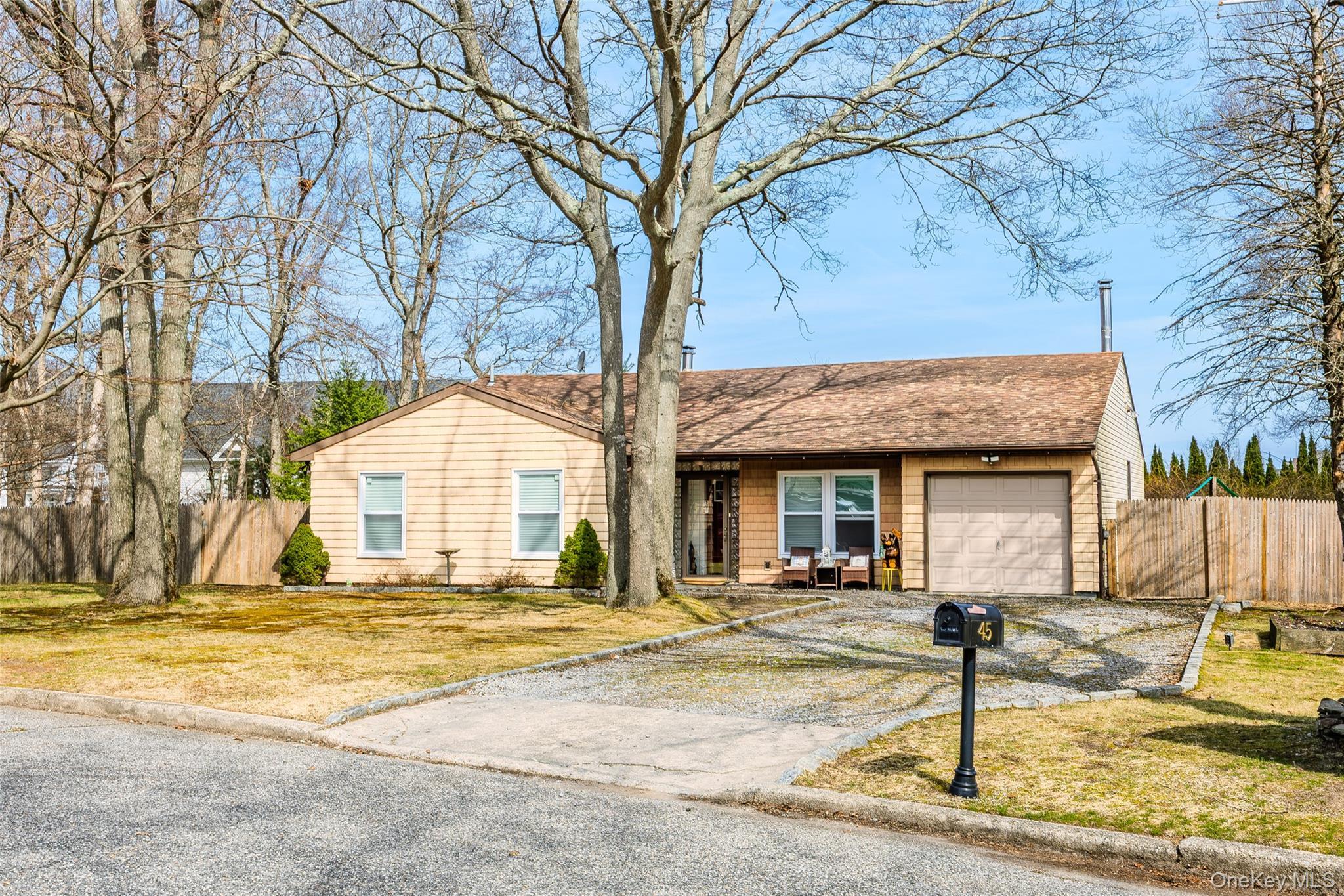 Single Family Timber Trail  Suffolk County, NY 11763, MLS-979295-35