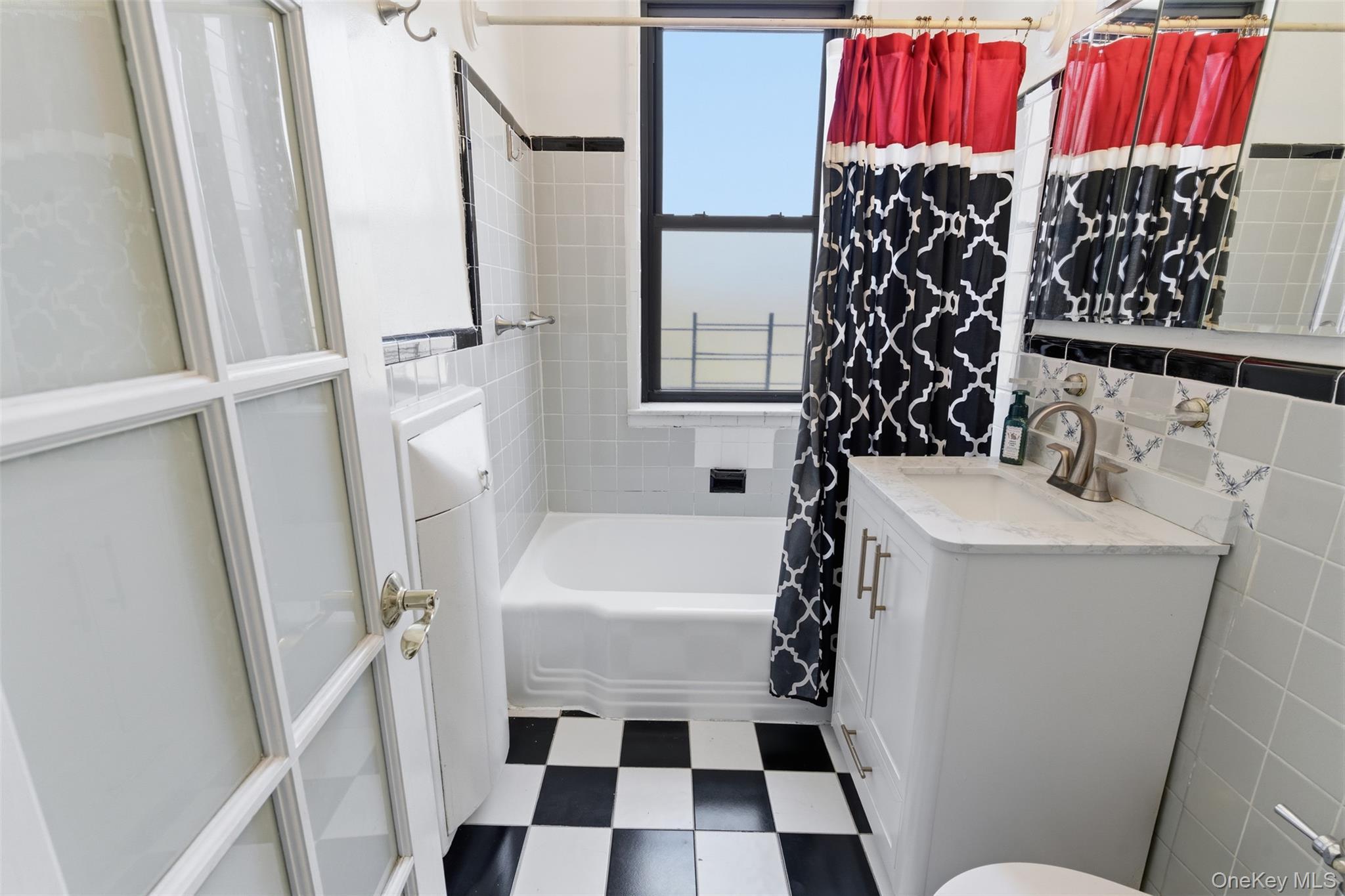 Coop 108th  Queens, NY 11375, MLS-979299-21