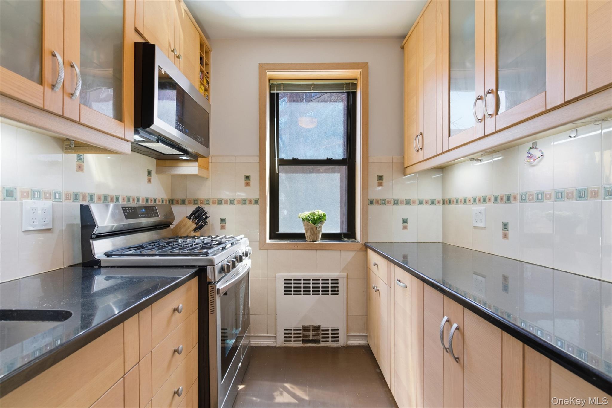 Coop 108th  Queens, NY 11375, MLS-979299-9