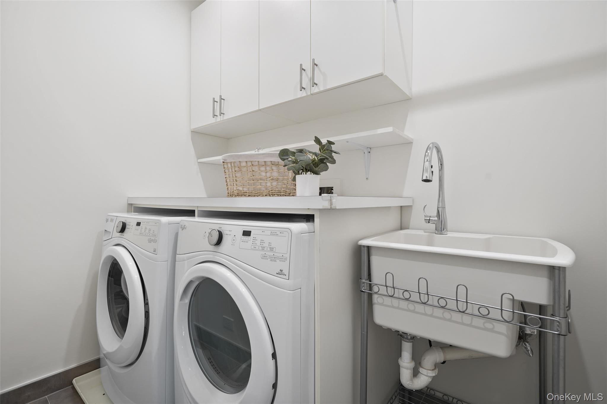 Condo Main  Westchester County, NY 10707, MLS-979305-20