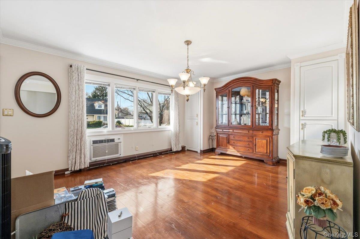 Single Family Parker  Nassau County, NY 11756, MLS-979320-21