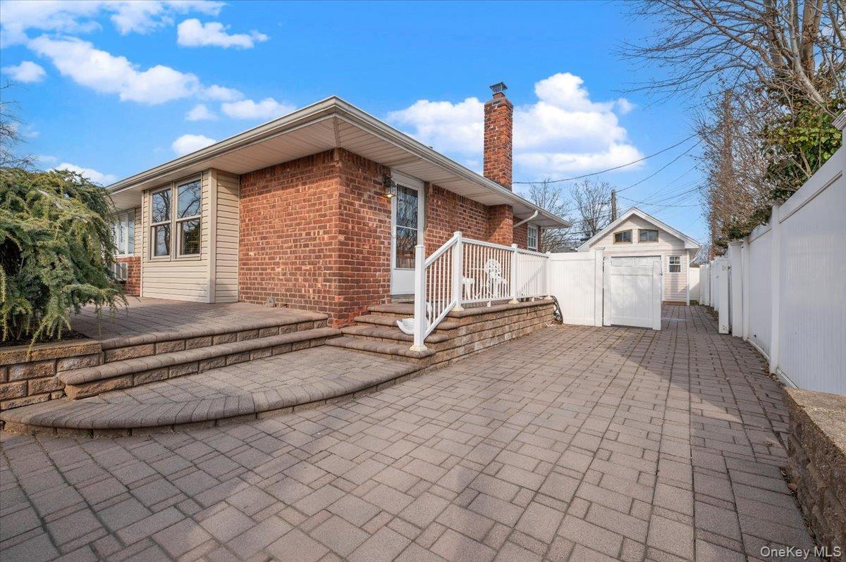 Single Family Parker  Nassau County, NY 11756, MLS-979320-32