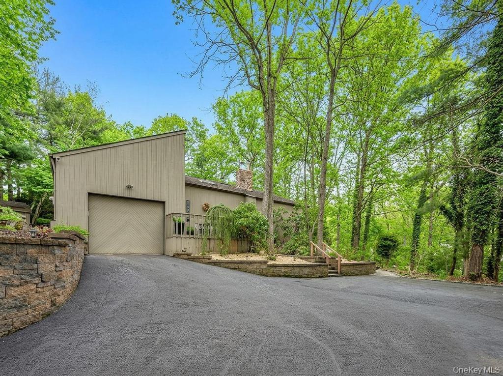 Single Family Audubon Gate  Suffolk County, NY 11764, MLS-979324-46
