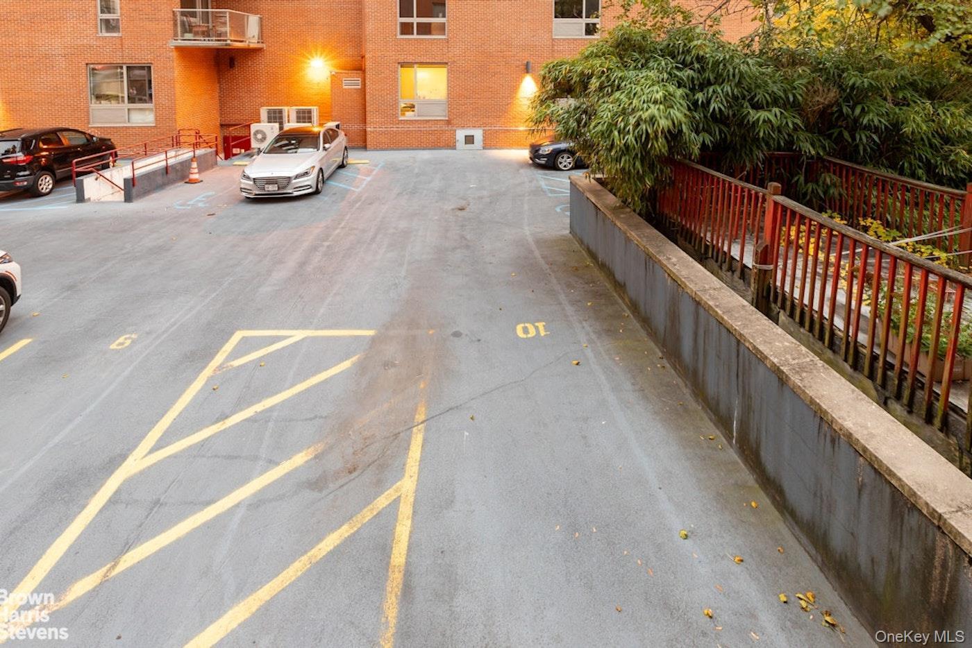 Commercial Sale Riverdale Bronx, NY 10463, MLS-979332-13