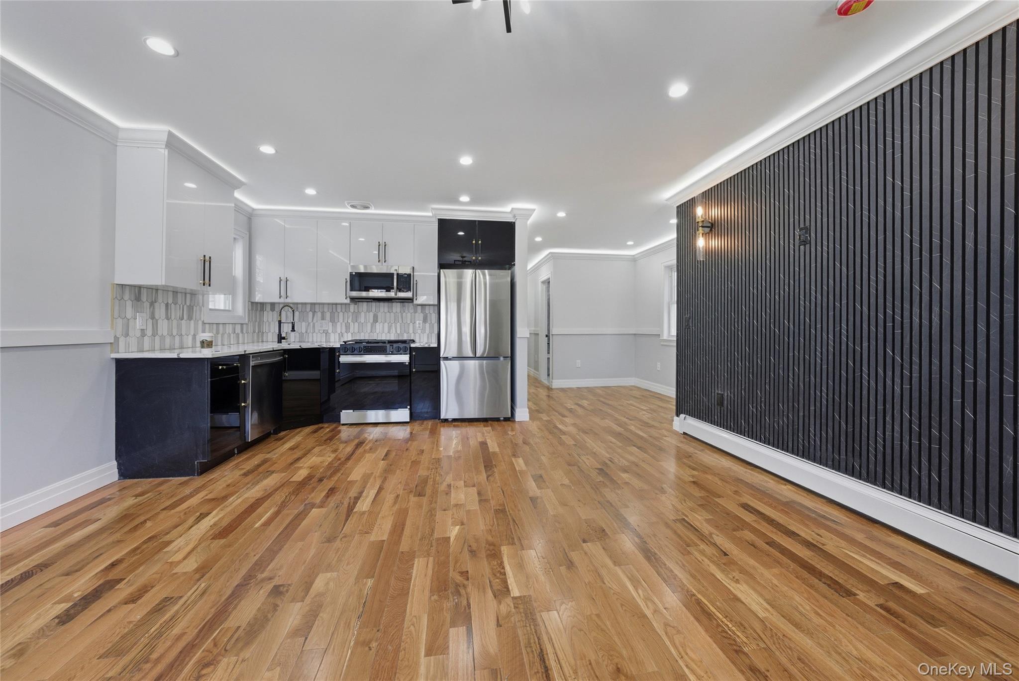 Single Family 169th Street Queens, NY 11434, MLS-979334-2