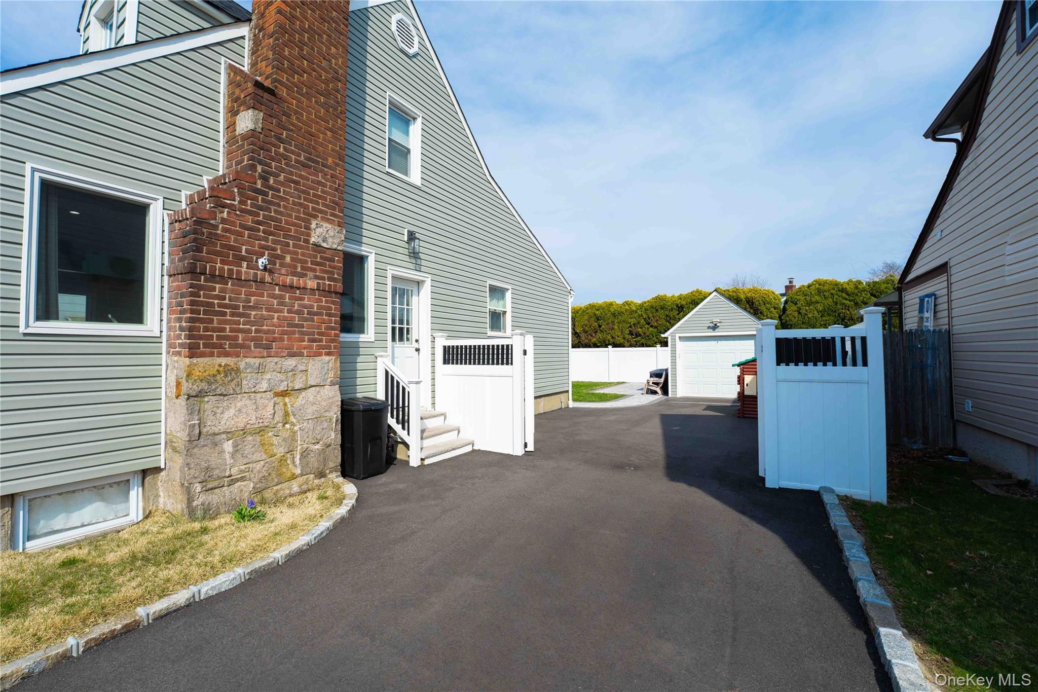 Single Family Yorktown  Nassau County, NY 11572, MLS-979335-50