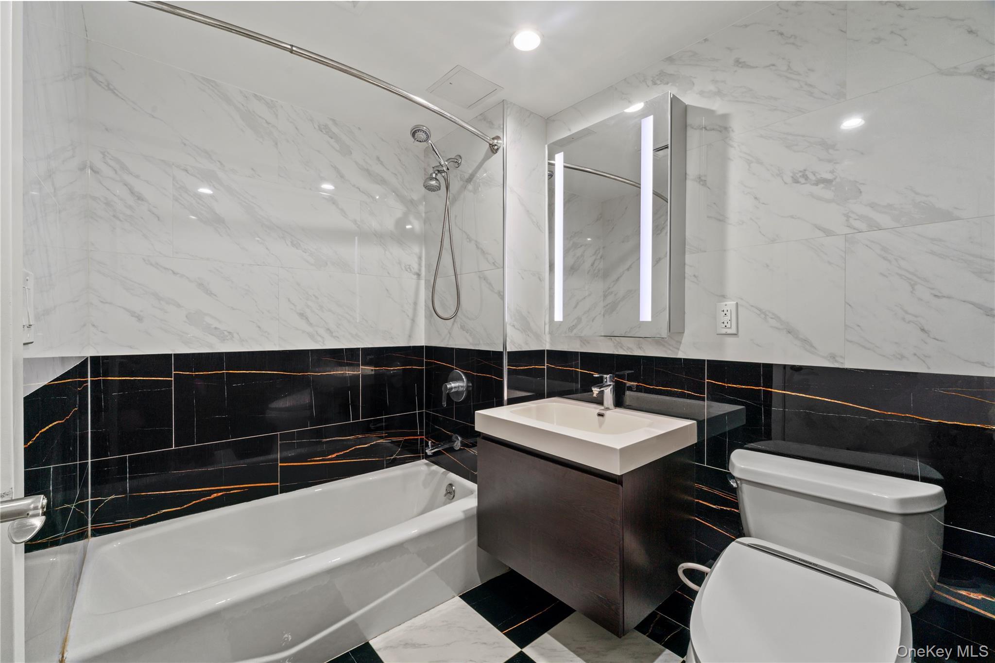 Condo 63rd  Queens, NY 11374, MLS-979342-8