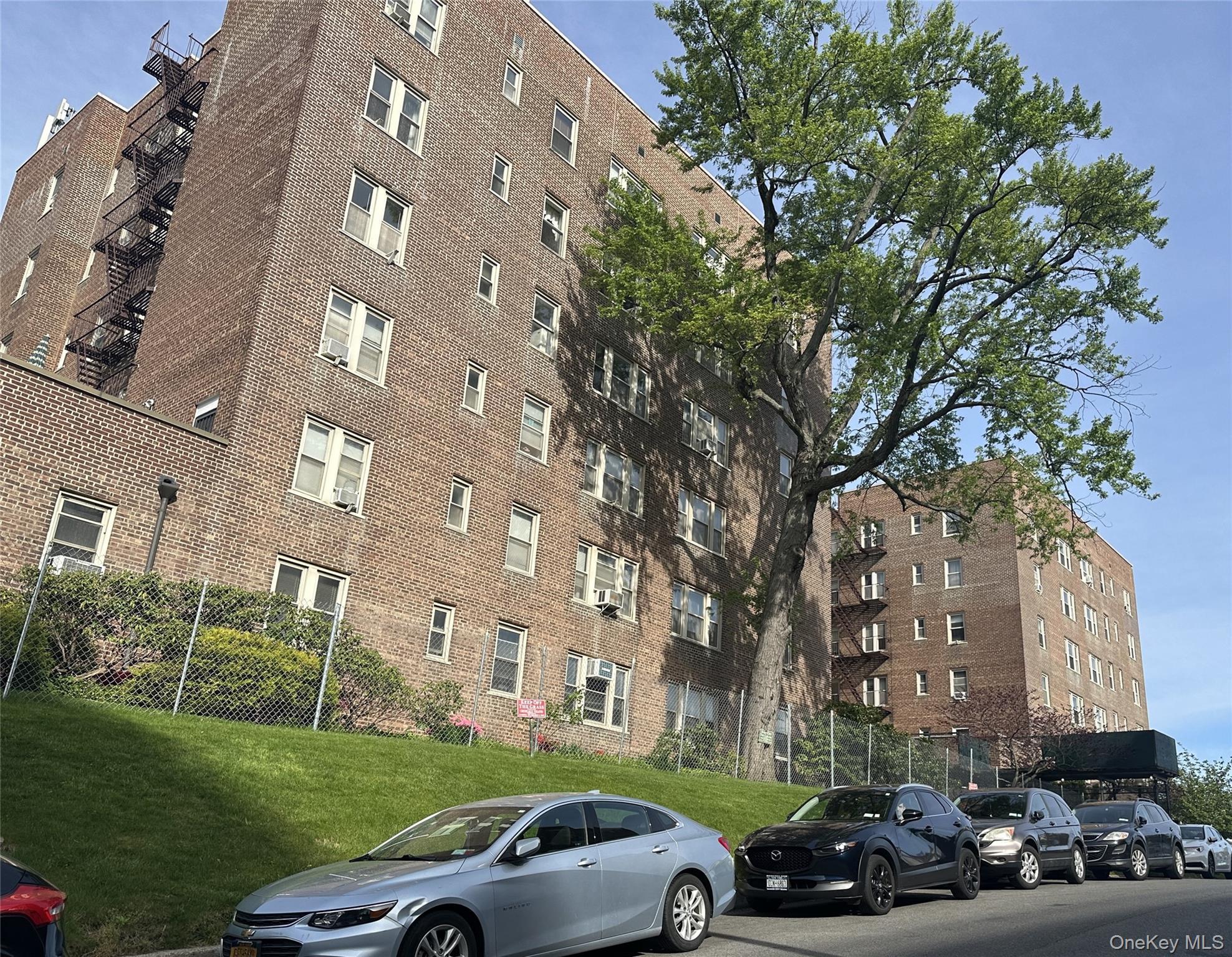 Apartment 168th Street  Queens, NY 11432, MLS-979344-10