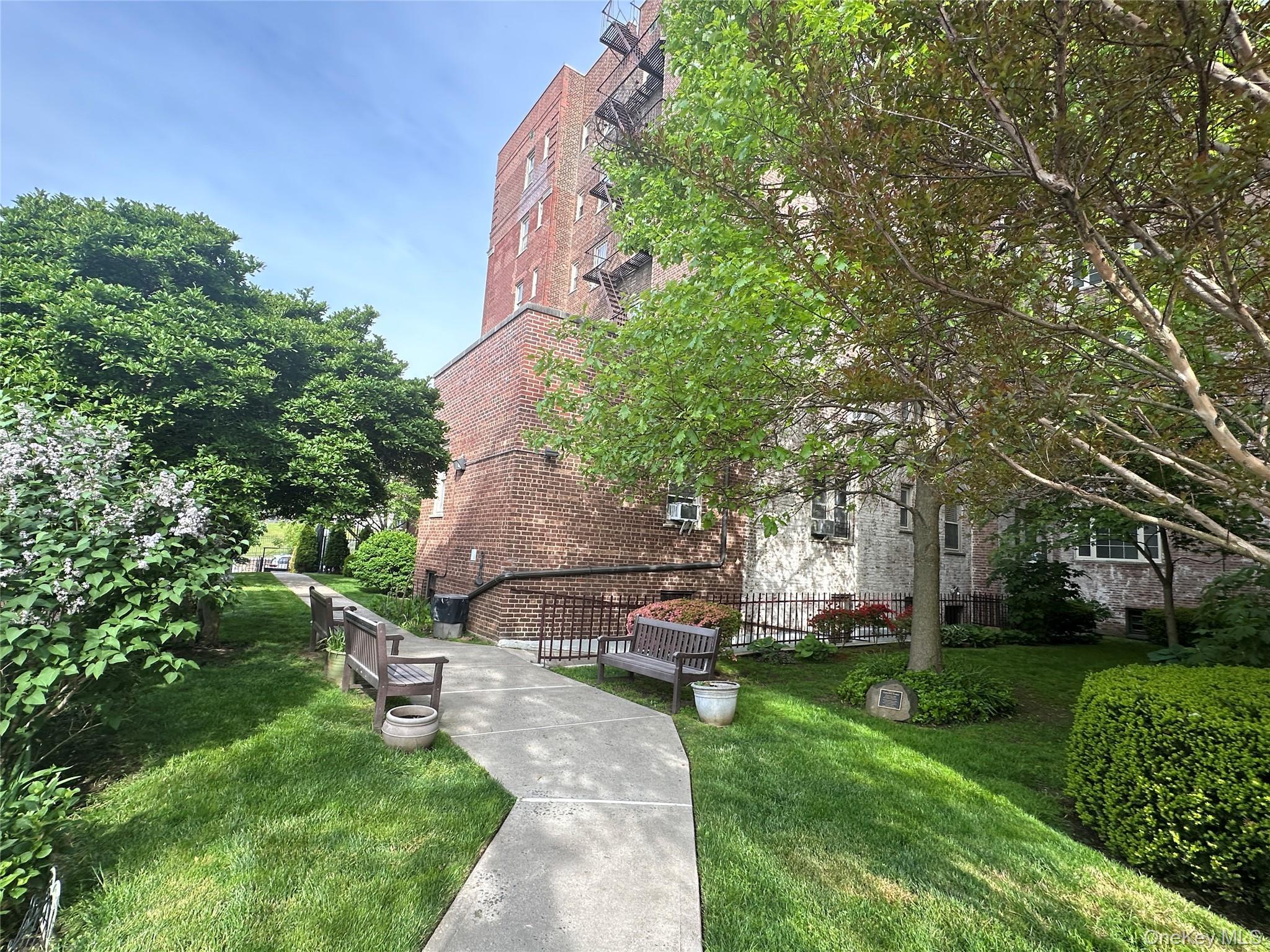 Apartment 168th Street  Queens, NY 11432, MLS-979344-15