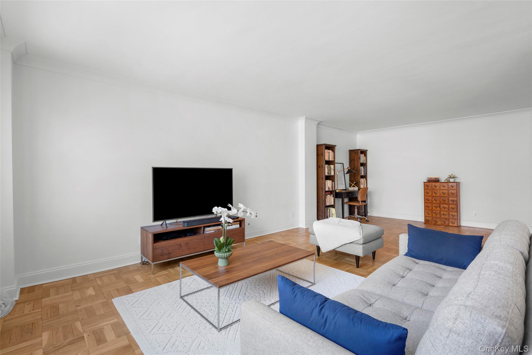 Coop Washington  Westchester County, NY 10538, MLS-979354-10