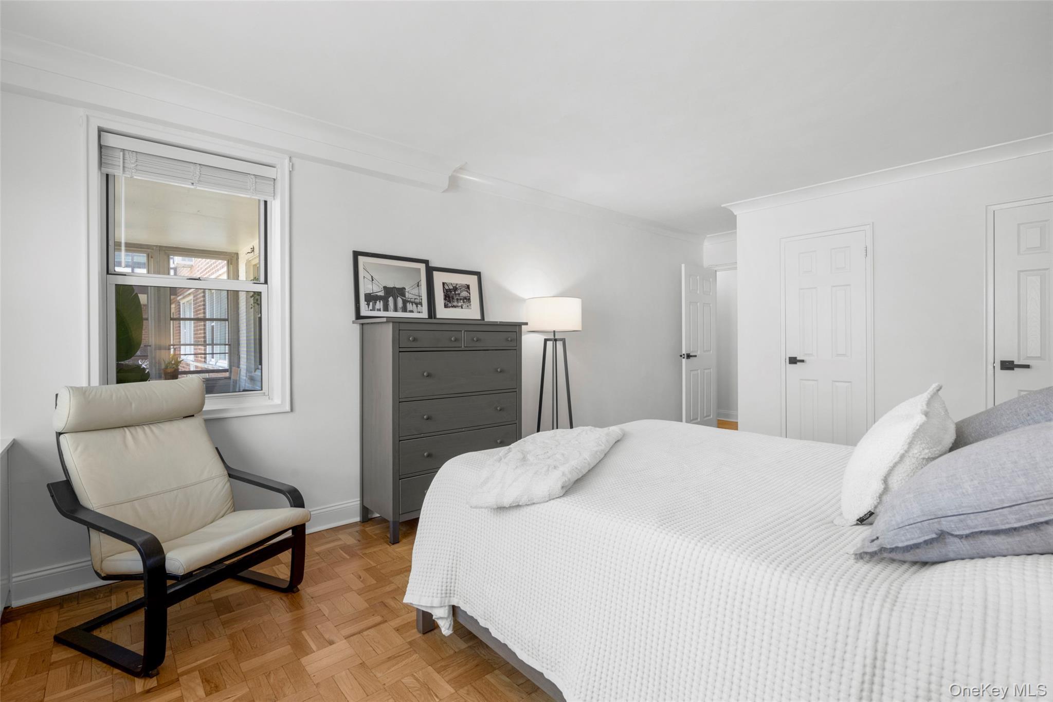 Coop Washington  Westchester County, NY 10538, MLS-979354-21