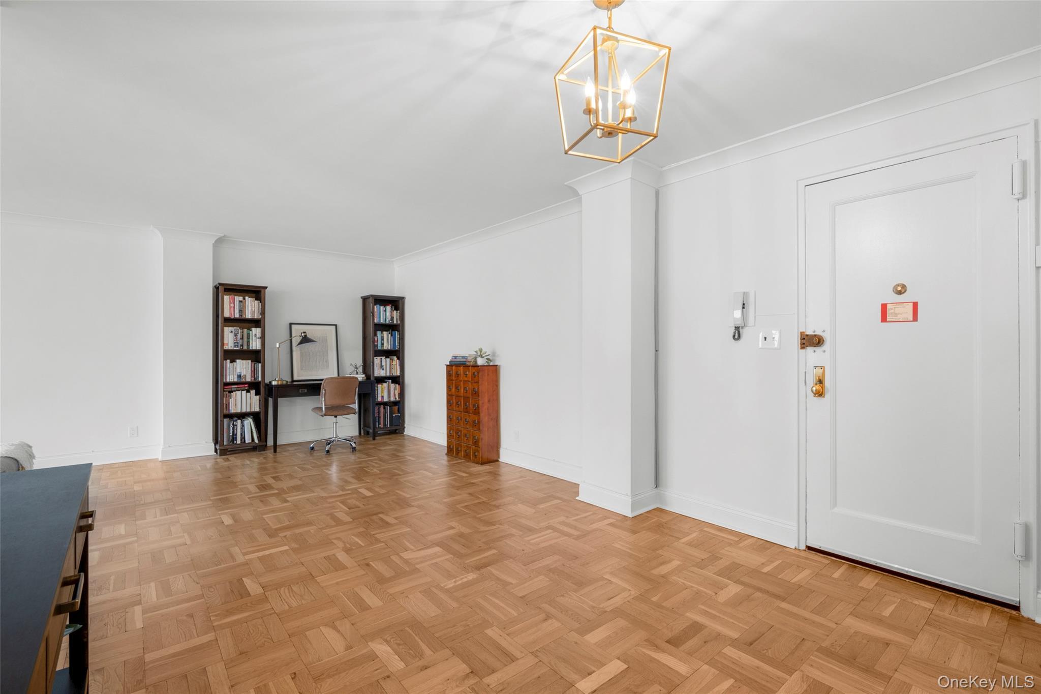 Coop Washington  Westchester County, NY 10538, MLS-979354-5