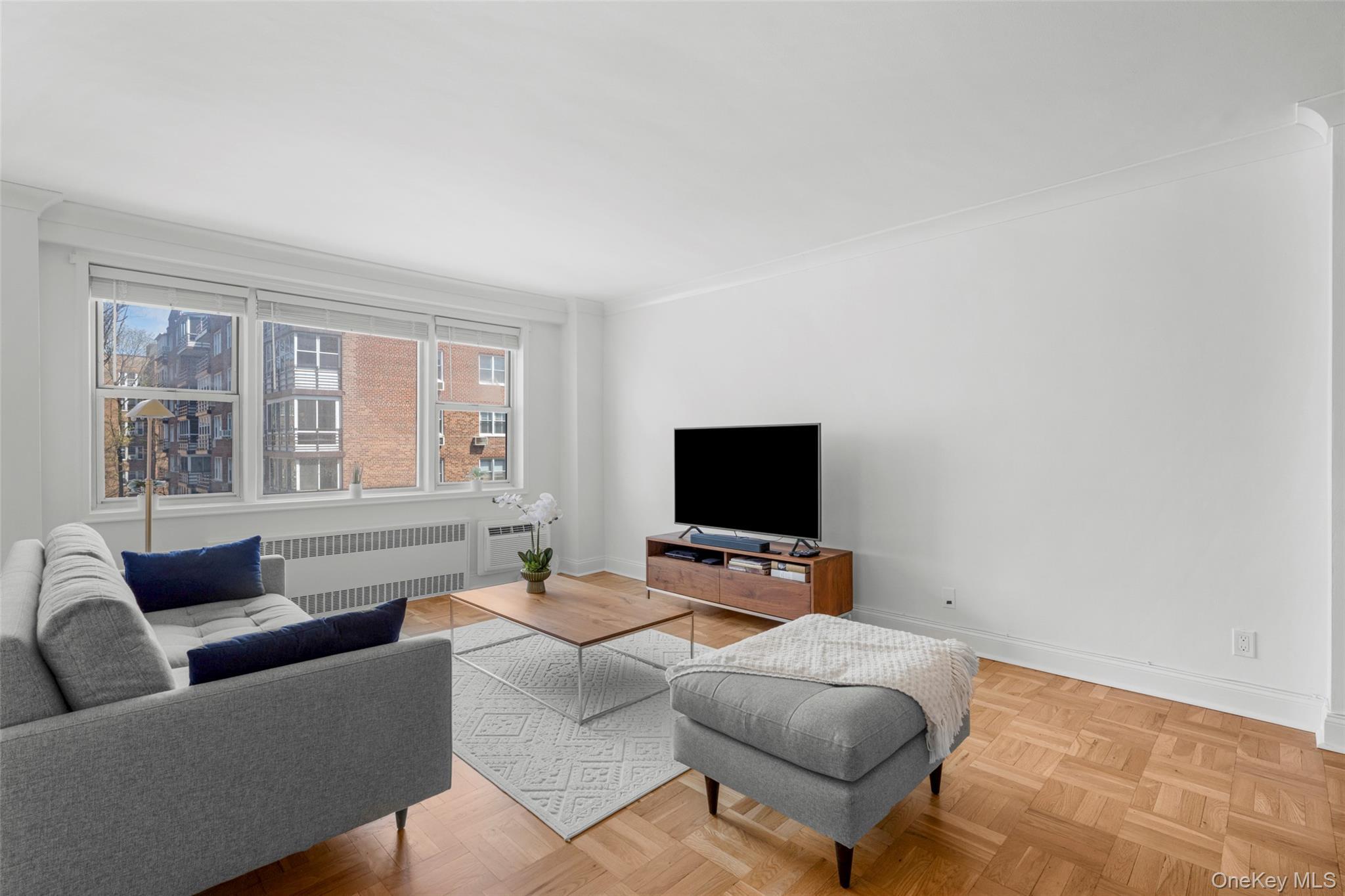 Coop Washington  Westchester County, NY 10538, MLS-979354-7