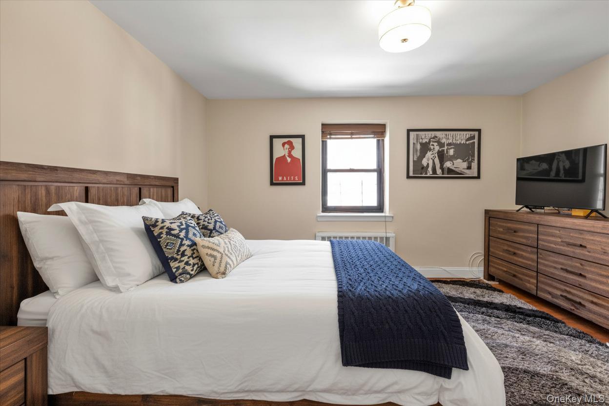 Coop 67th Queens, NY 11375, MLS-979358-11