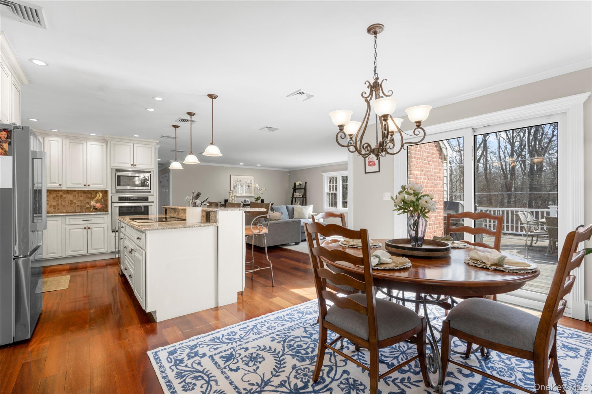 Single Family Den  Out Of Area, NY 06903, MLS-979362-13