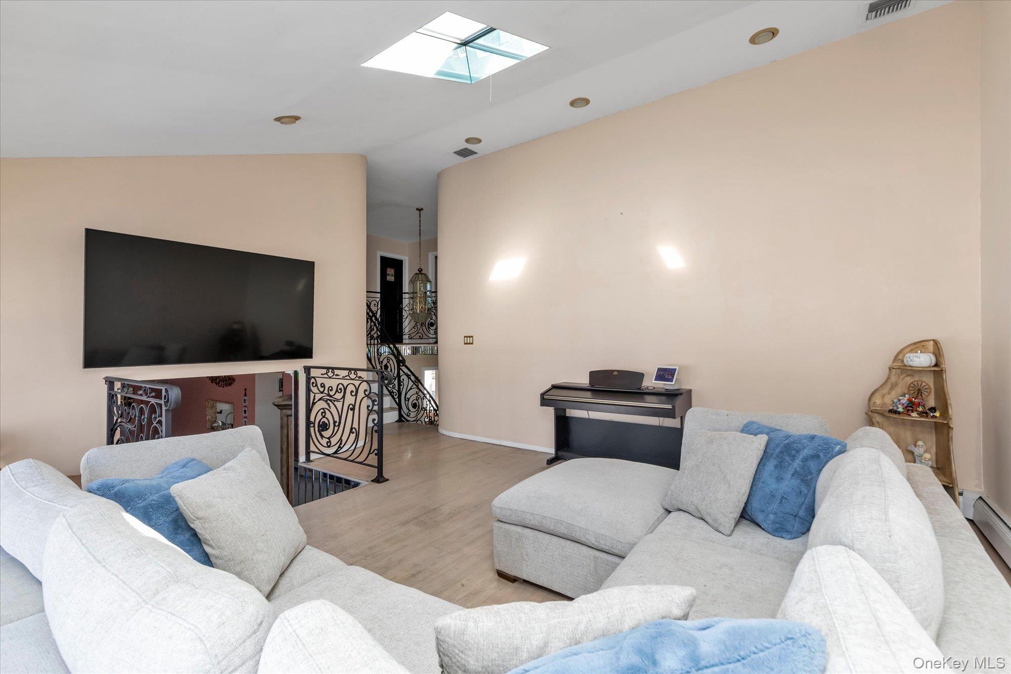 Single Family Greentree Drive Nassau County, NY 11572, MLS-979364-14