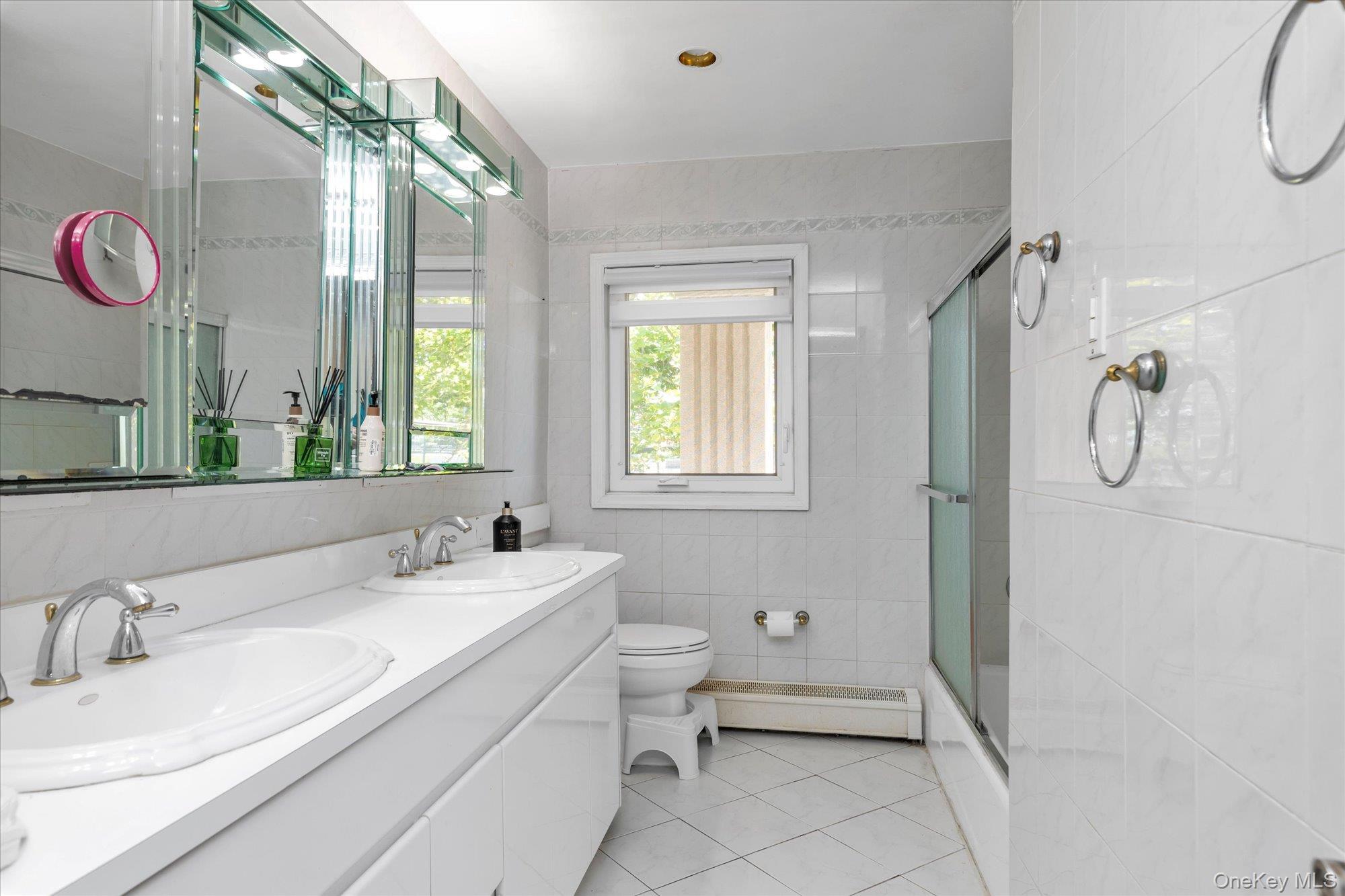 Single Family Greentree Drive Nassau County, NY 11572, MLS-979364-20