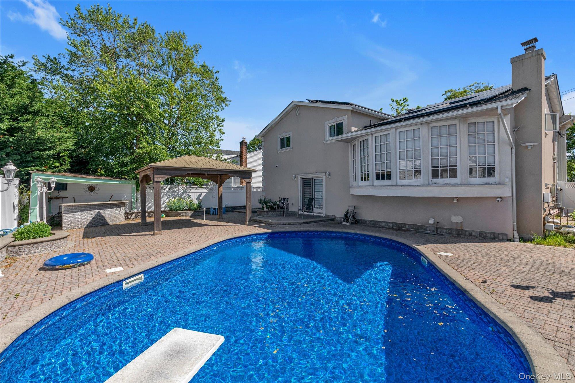 Single Family Greentree Drive Nassau County, NY 11572, MLS-979364-28