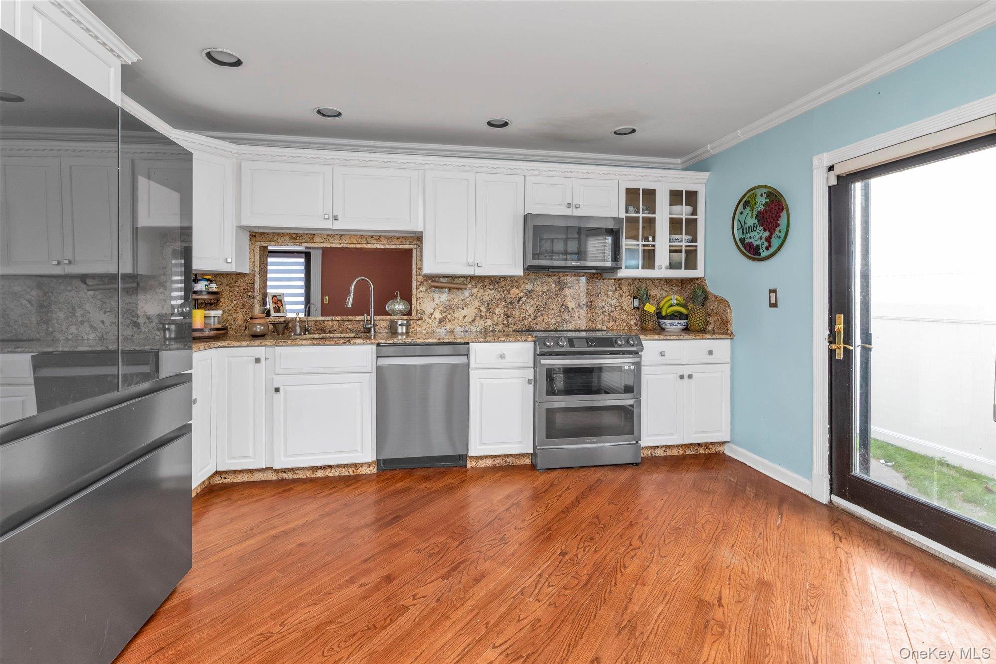 Single Family Greentree Drive Nassau County, NY 11572, MLS-979364-7