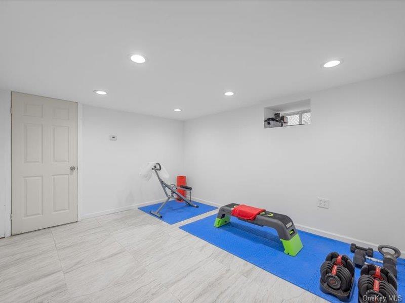 Single Family Glennon  Bronx, NY 10465, MLS-979367-15